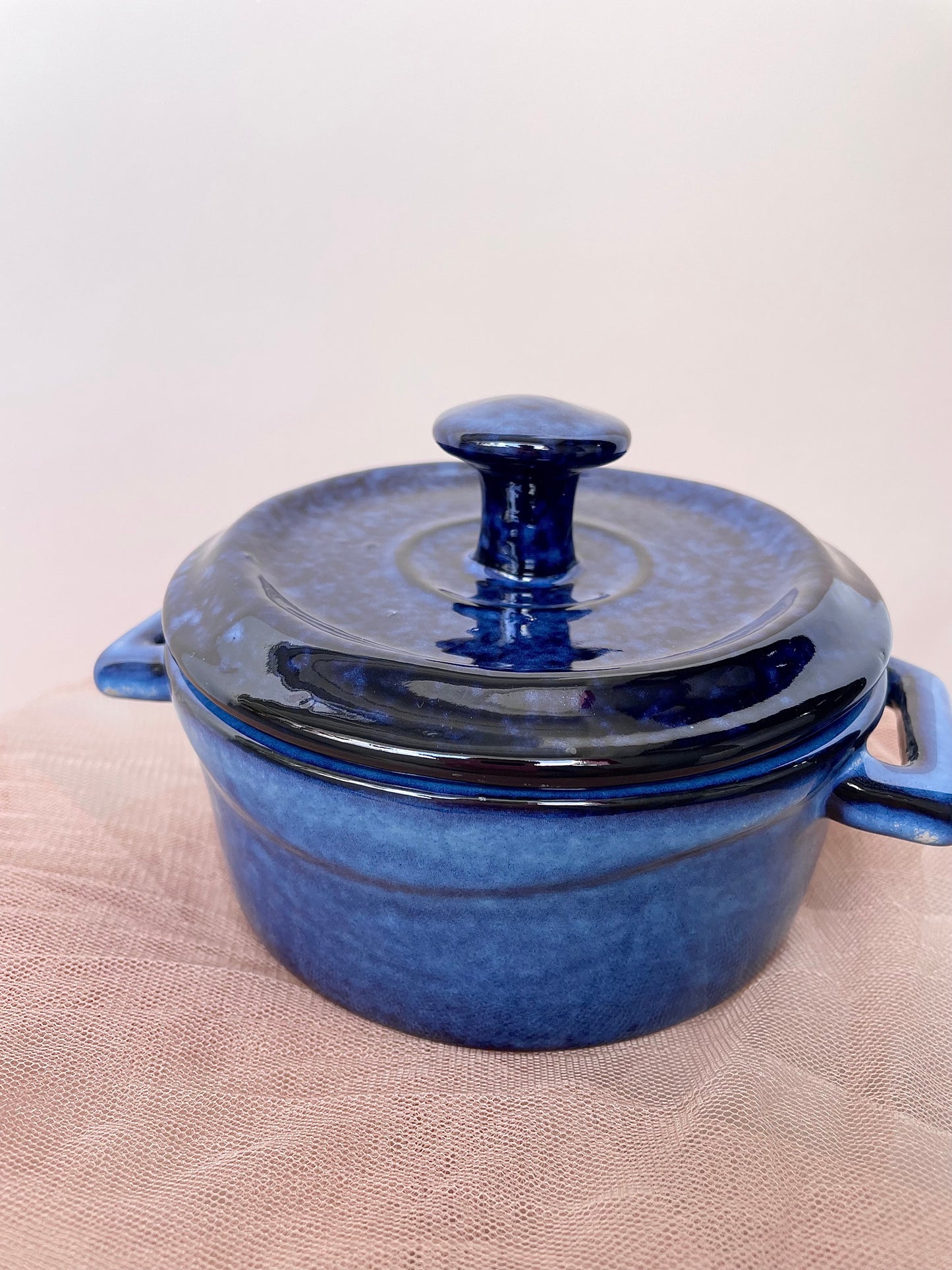 Naembi Bowl with lid